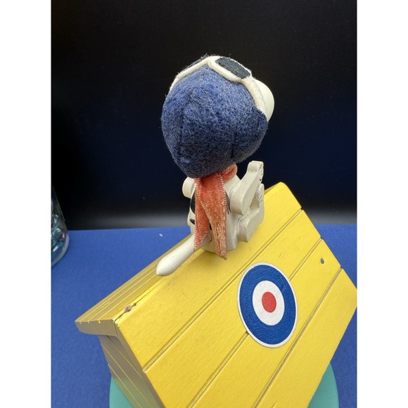 Vintage Snoopy Flying Ace Wooden Musical Box, Peanuts Red Baron Doghouse 1968 - Picture 14 of 15